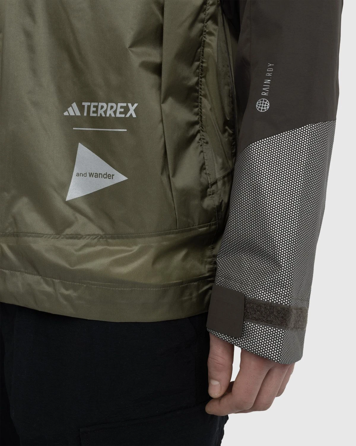 Adidas Terrex X And Wander – Xploric RAIN.RDY Jacket Shadow Olive/Olive Strata - Image 7