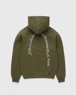 Stockholm Surfboard Club – Logo Hoodie Juniper Green